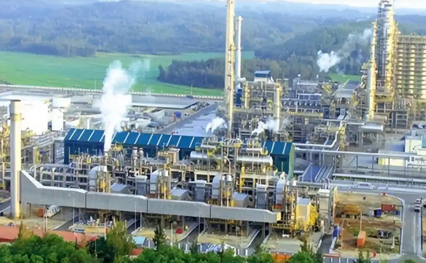 Penstrukturan semula industri Vietnam di bawah krisis tenaga, merebut peluang baharu untuk menyusun semula pesanan